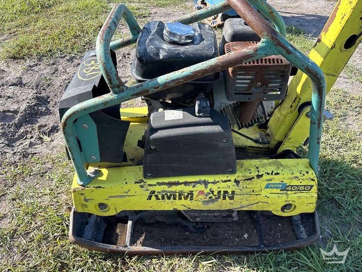 2022-ammann-apr-40-60-ho-vibratory-reversible-plate-compactor-image-12