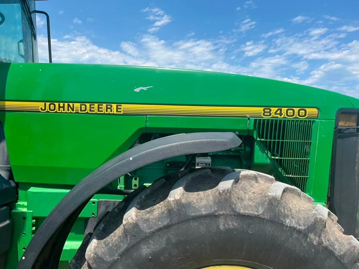 john-deere-8400-image-50