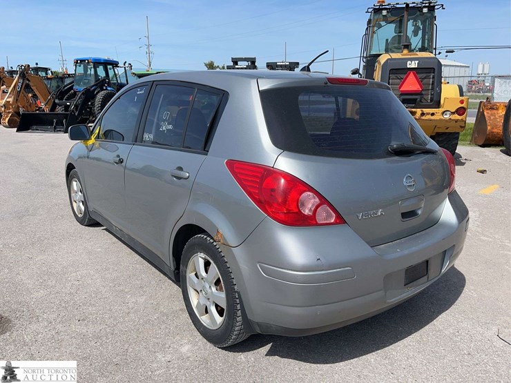 2007-nissan-versa-1.8-s-4dr-hatchback-(1.8l-i4-4a)-image-7