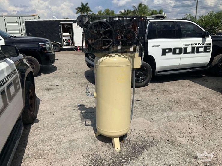 2010-ingersoll-rand-type-30-portable-air-compressor-image-4