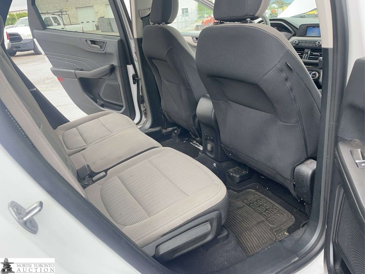 2021-ford-escape-image-19