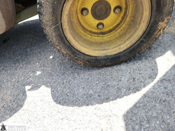 2010-john-deere-1445-image-25
