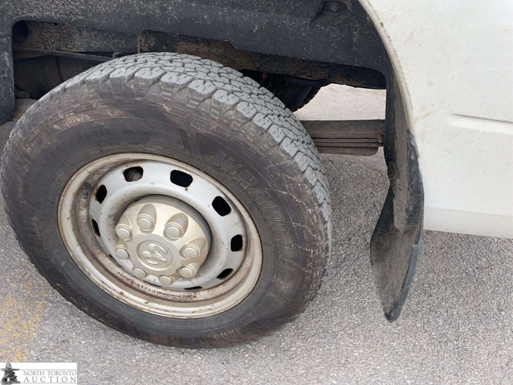 2012-dodge-2500-image-23