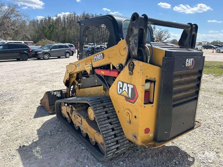 2023-caterpillar-259d3-image-11