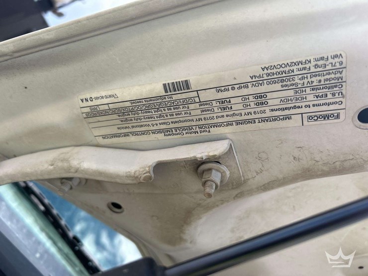 2019-ford-f550-image-10