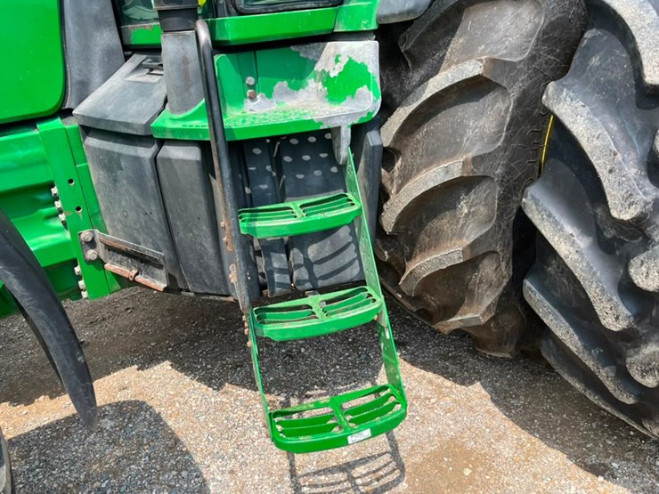 john-deere-8330-image-60