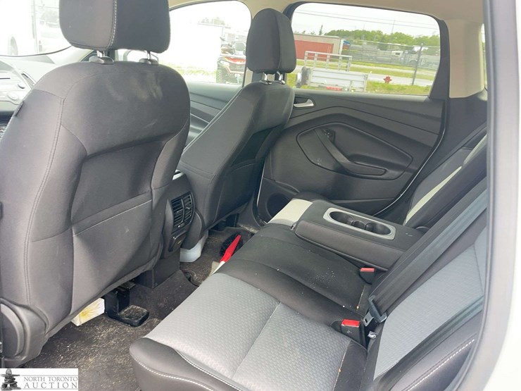 2017-ford-escape-image-14