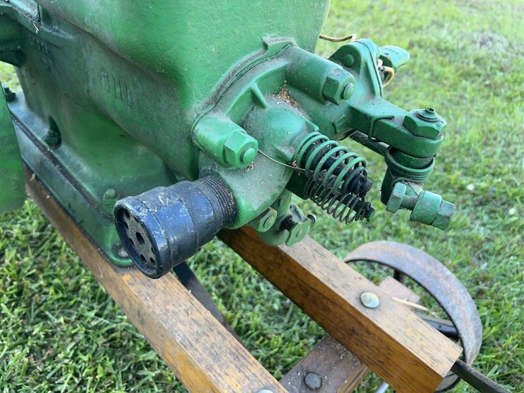 john-deere-e-1-1/2hp-image-6