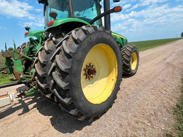 john-deere-8330-image-21