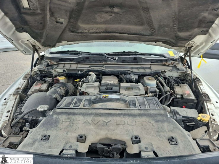 2012-dodge-3500-image-11