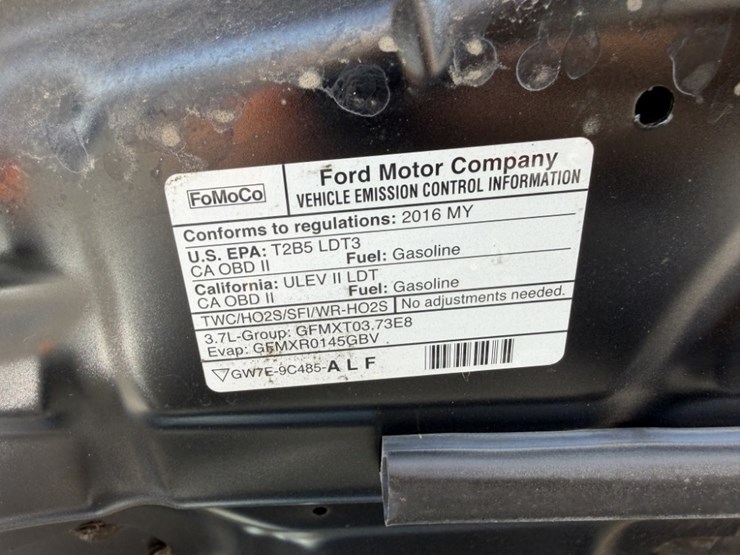 2016-ford-explorer-image-14