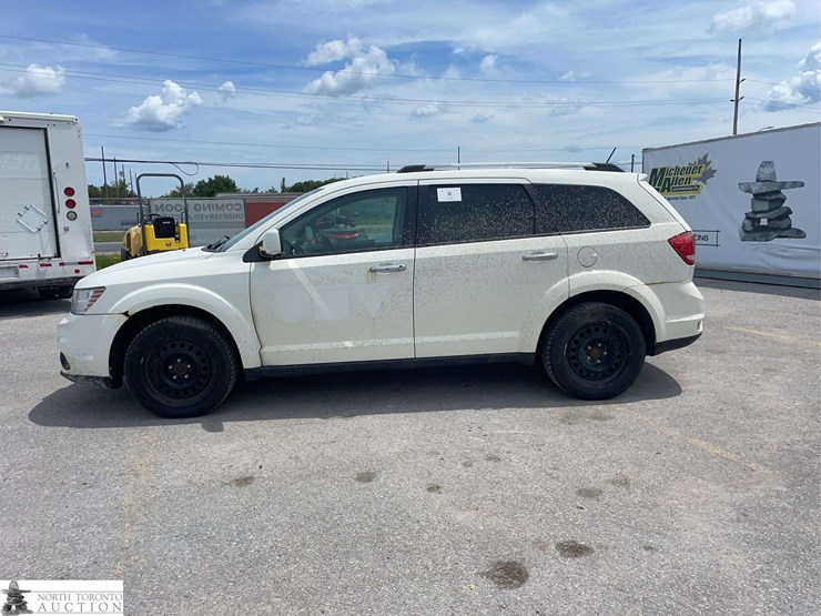 2012-dodge-journey-image-8