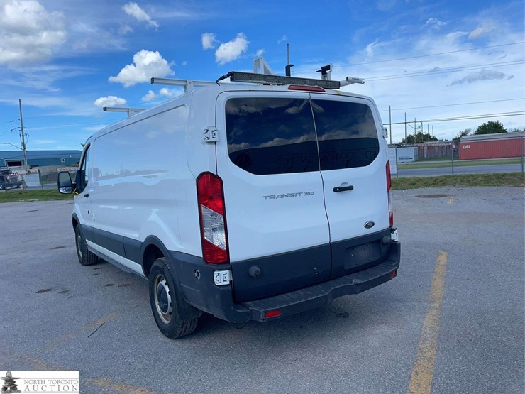 2015-ford-transit-image-7