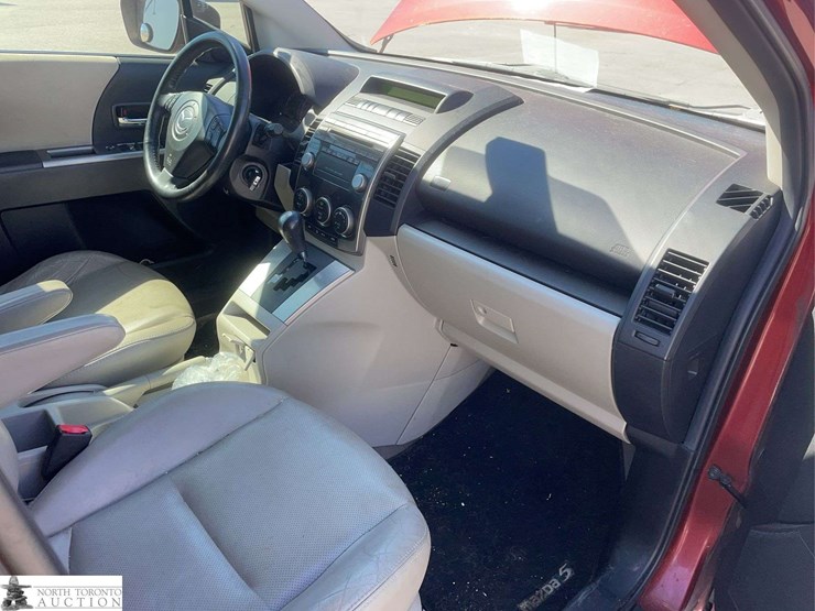 2009-mazda-mazda5-image-17