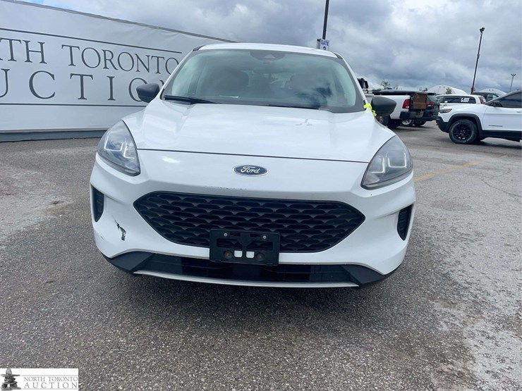 2021-ford-escape-image-2