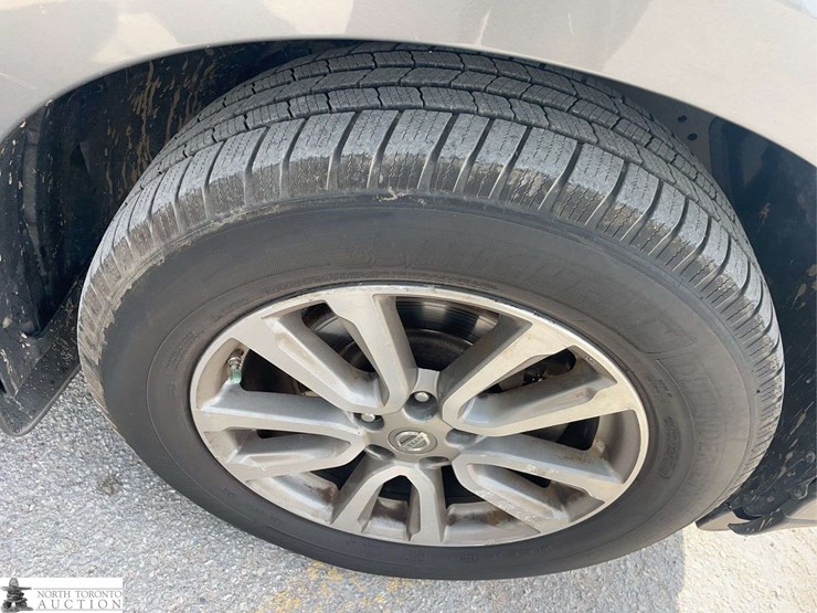 2015-nissan-pathfinder-image-22