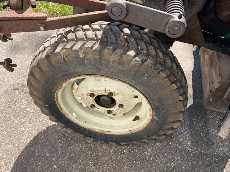 huski-garden-tractor-image-11
