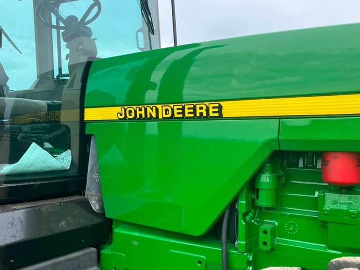 john-deere-8300-image-48