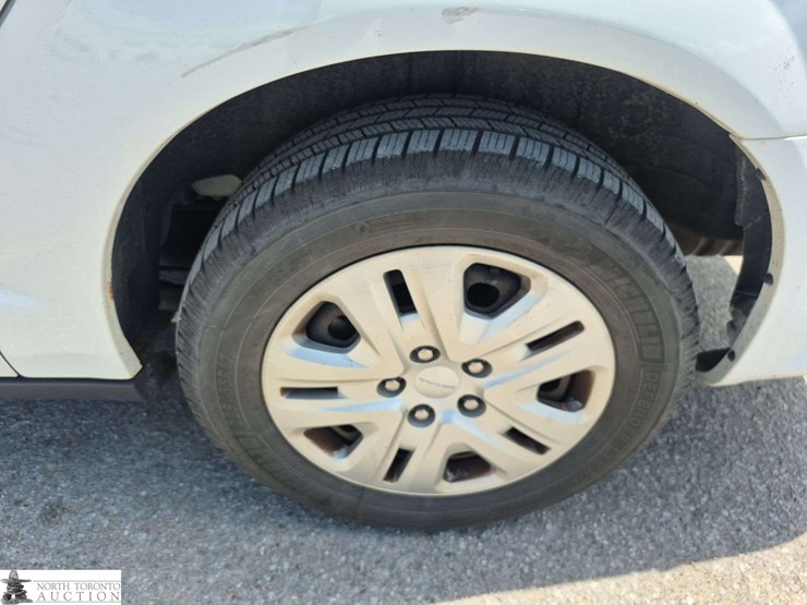 2016-dodge-grand-caravan-sxt-image-23