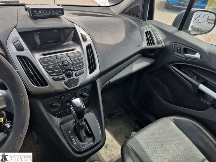 2017-ford-transit-connect-image-13