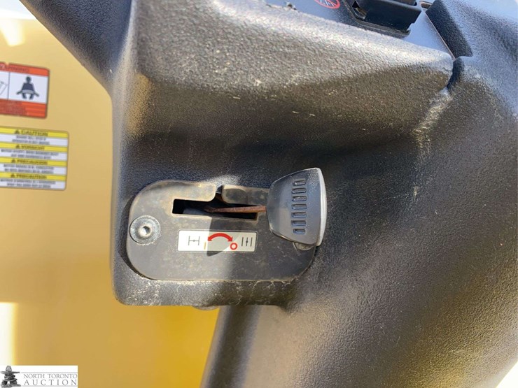 2010-wacker-neuson-rd12a-90-image-26