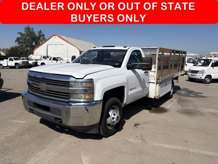 2016-chevrolet-silverado-3500-image-1
