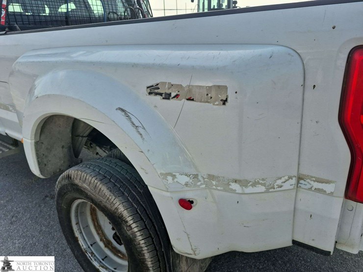 2017-ford-f350-image-25