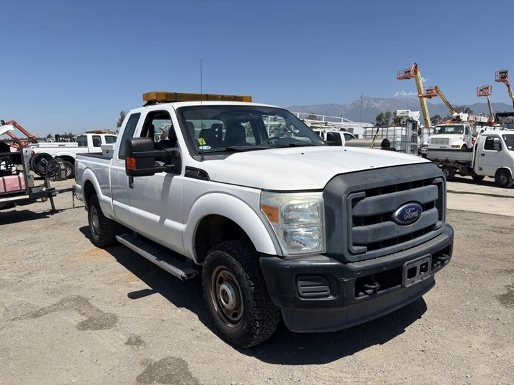 2011-ford-f250-image-2