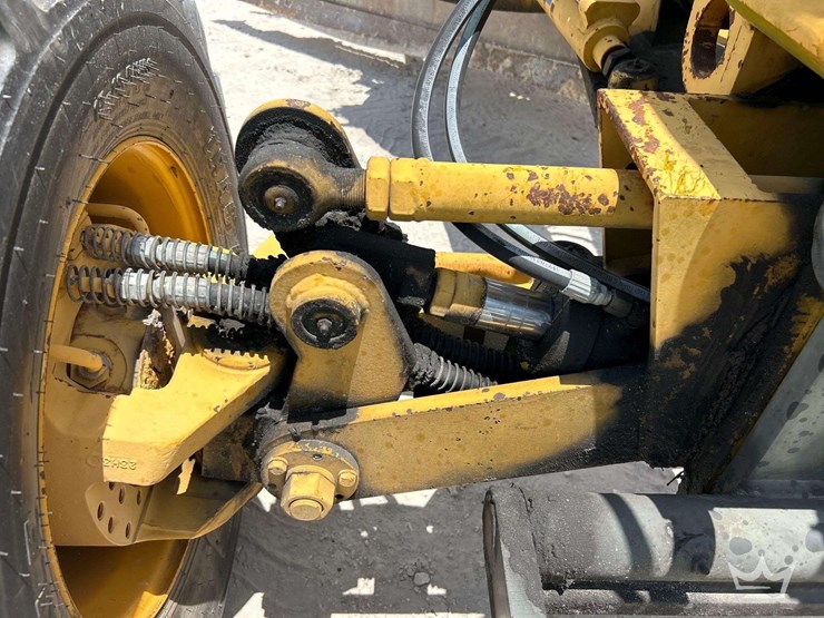2003-volvo-g86-image-23