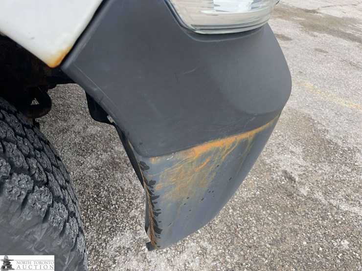 2014-dodge-1500-image-27