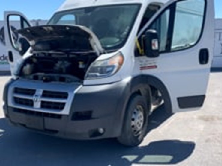 2015-ram-promaster-cargo-van-image-9