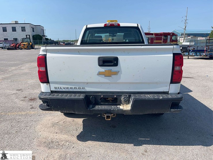 2017-chevrolet-silverado-1500-image-6