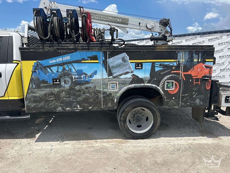 2019-ford-f550-image-17