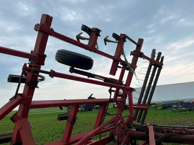 case-ih-4800-image-21