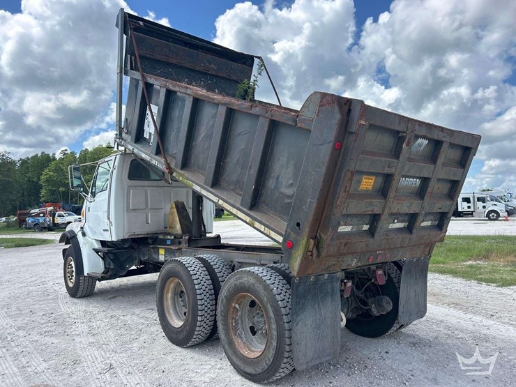 2003-sterling-l7500-image-4