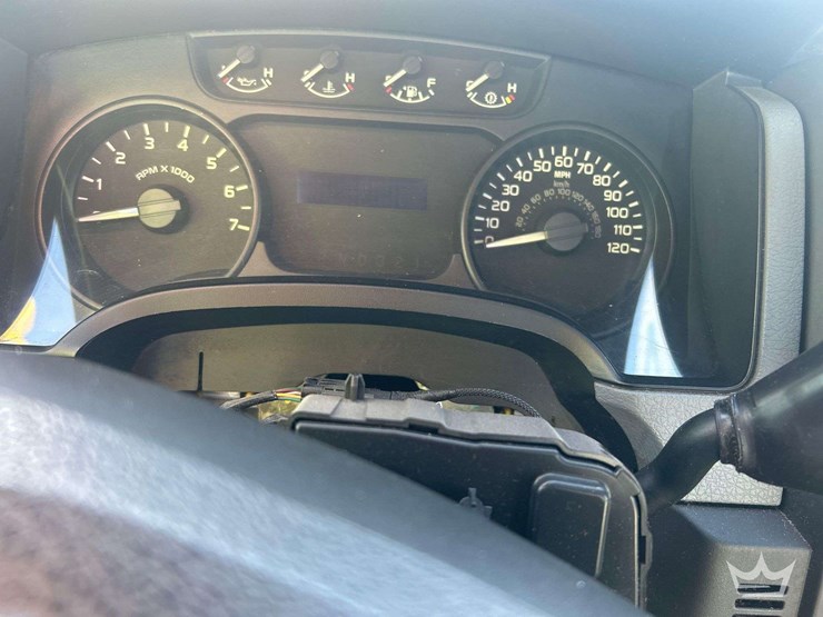 2011-ford-f150-image-12