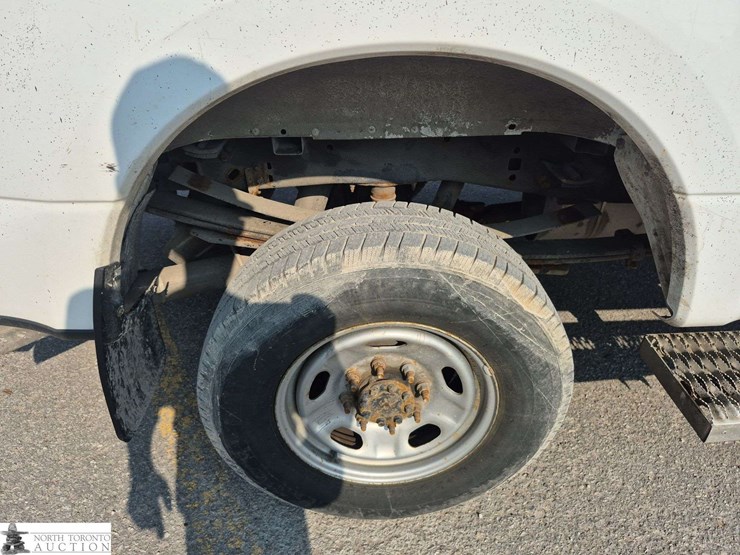 2017-ford-f350-image-29