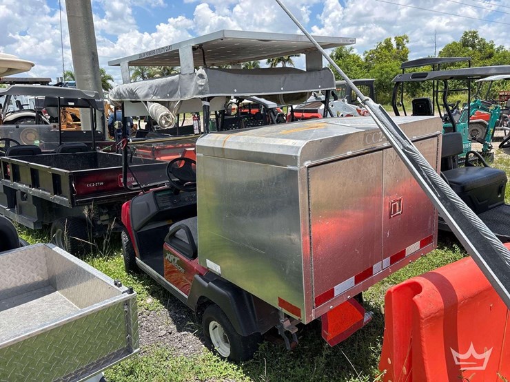 2009-club-car-xrt-800e-electric-utility-cart-image-8