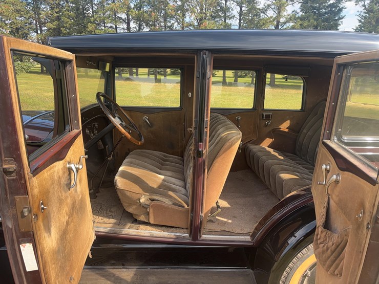 1930-chevrolet-4-door-sedan-image-11