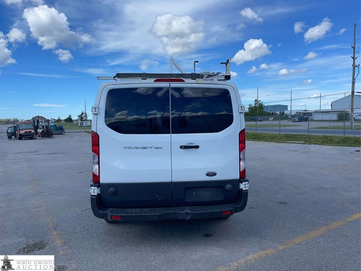 2015-ford-transit-image-6