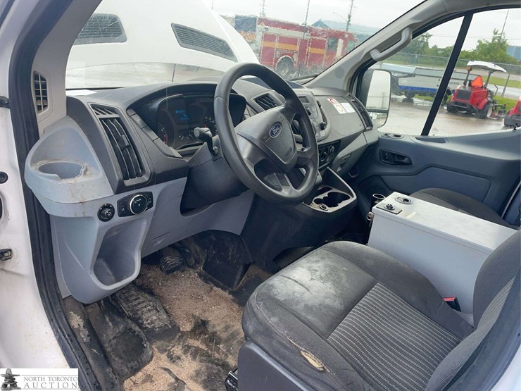 2018-ford-transit-image-11