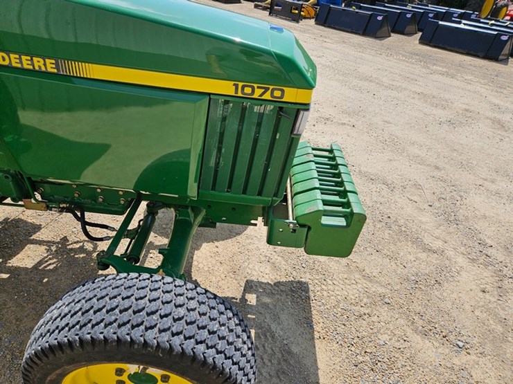 john-deere-1070-image-29
