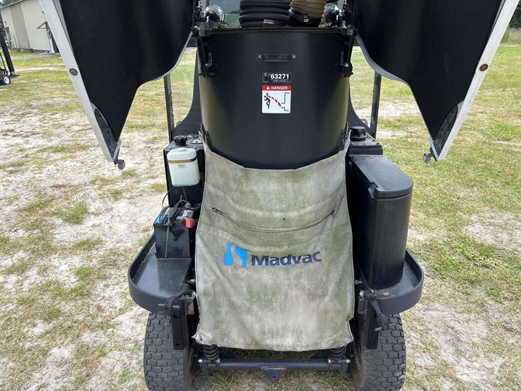 2019-madvac-lr50-ride-on-litter-vacuum-image-21