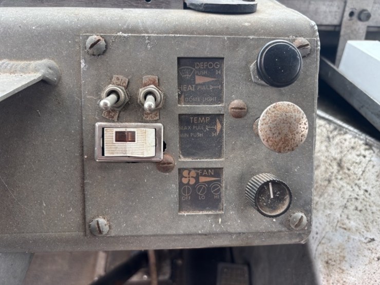 1986-ford-ln700-image-24