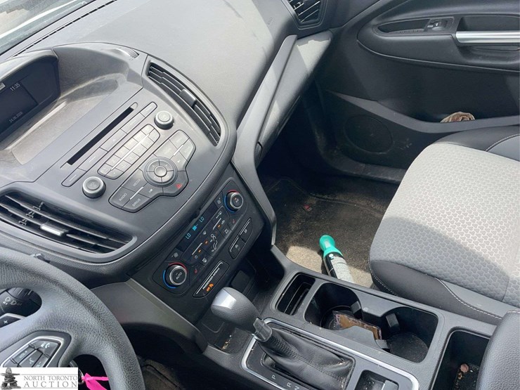 2017-ford-escape-image-12