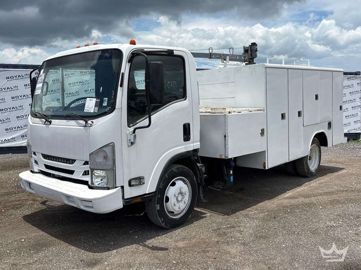2013-isuzu-nrr-image-2