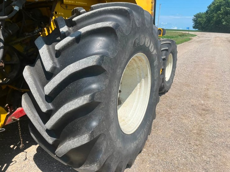 new-holland-fx60-image-41