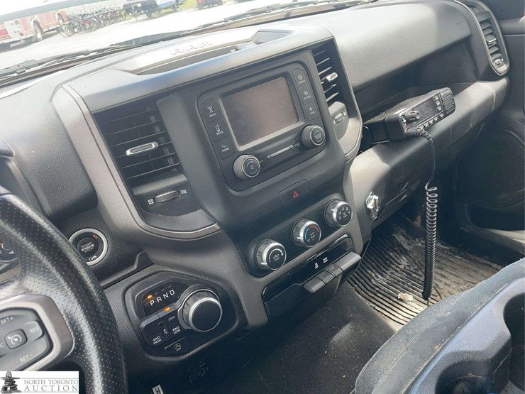 2019-dodge-1500-image-13