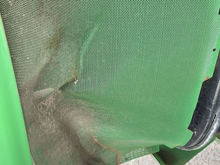 2010-john-deere-1445-image-31