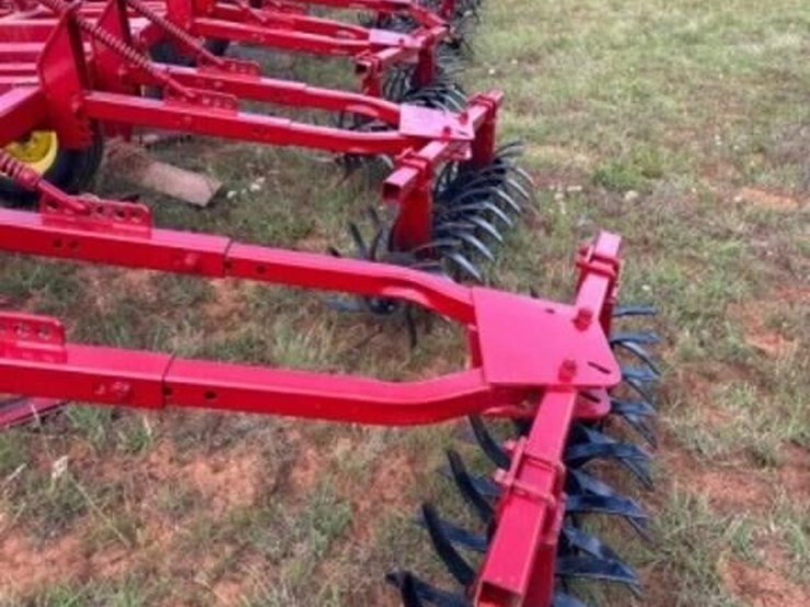 sunflower-7-shank-blade-plow---35'-image-8